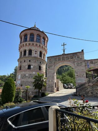 Ιερός Ναός Αγίου Γεωργίου Κορυδαλλού